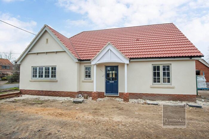 3 Bedroom Detached Bungalow For Sale In Halesworth Road, Reydon, IP18