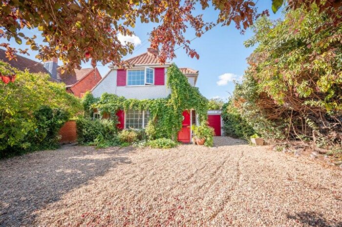 2 Bedroom Detached House For Sale In Saxmundham Road, Aldeburgh, IP15