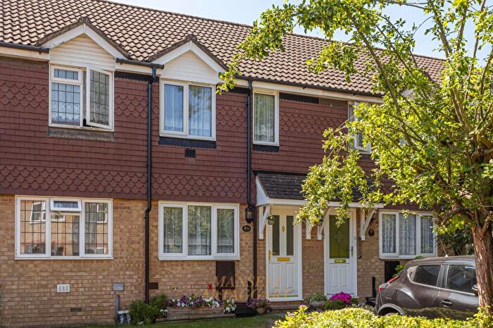 2 Bedroom Terraced House For Sale In Staffords Place, Horley, RH6