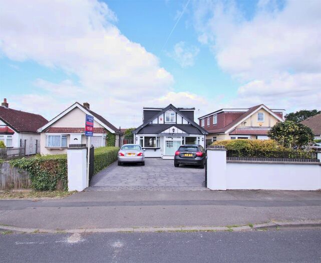 5 Bedroom Detached House To Rent In Pole Hill Road, Hillingdon, Uxbridge, UB10