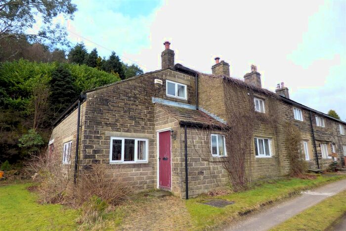 3 Bedroom Cottage For Sale In Lower Fold, Hawkshaw, Bury BL8