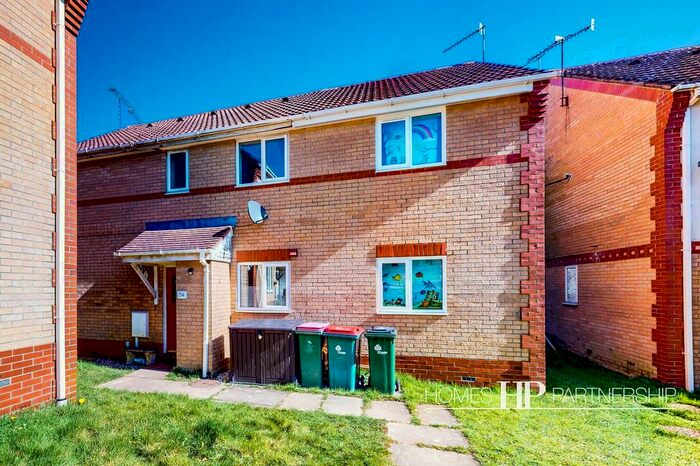 2 Bedroom Terraced House To Rent In Dakin Close, Maidenbower, RH10
