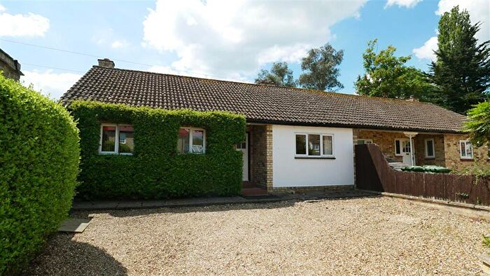 2 Bedroom Semi-Detached House To Rent In The Garden Bungalow, Thicket Road, Houghton, PE28