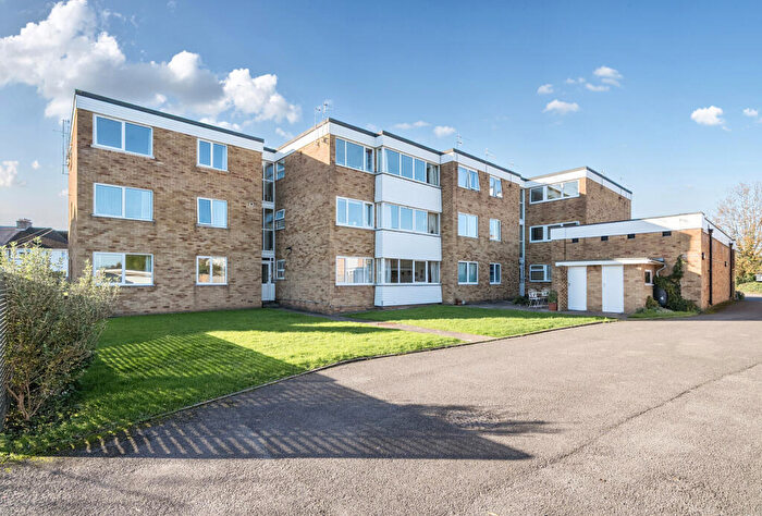 2 Bedroom Apartment For Sale In Parrys Lane, Bristol, Somerset, BS9
