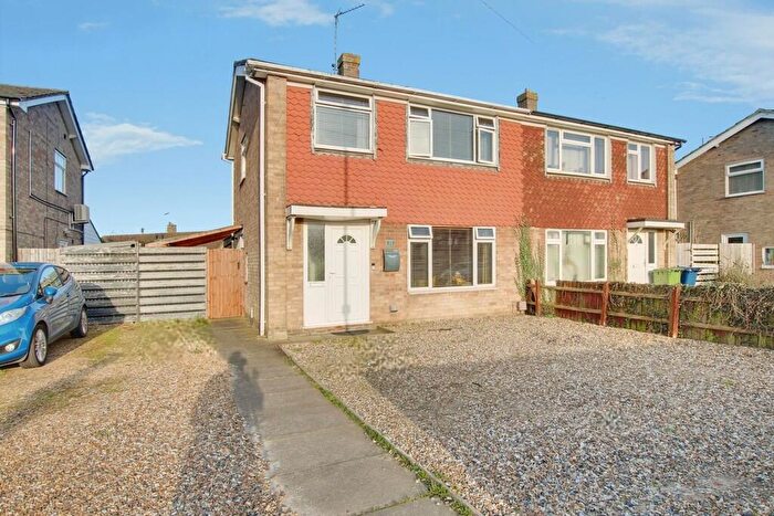 2 Bedroom Semi Detached House For Sale In Morton Avenue, March, PE15