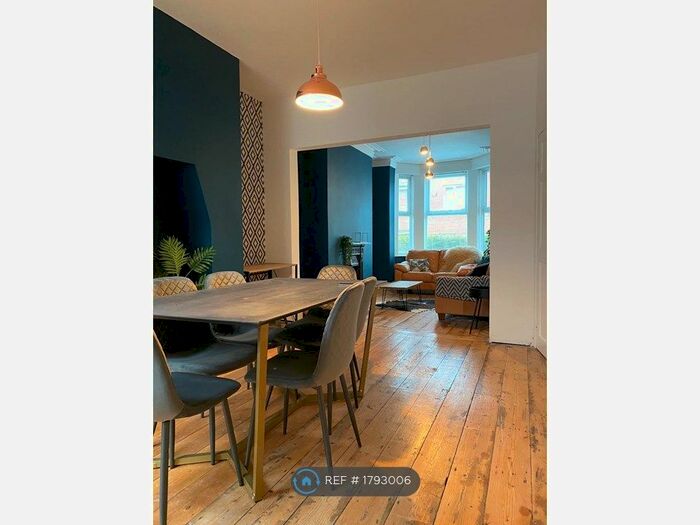 3 Bedroom Terraced House To Rent In Buckingham Ave, Salford, M6