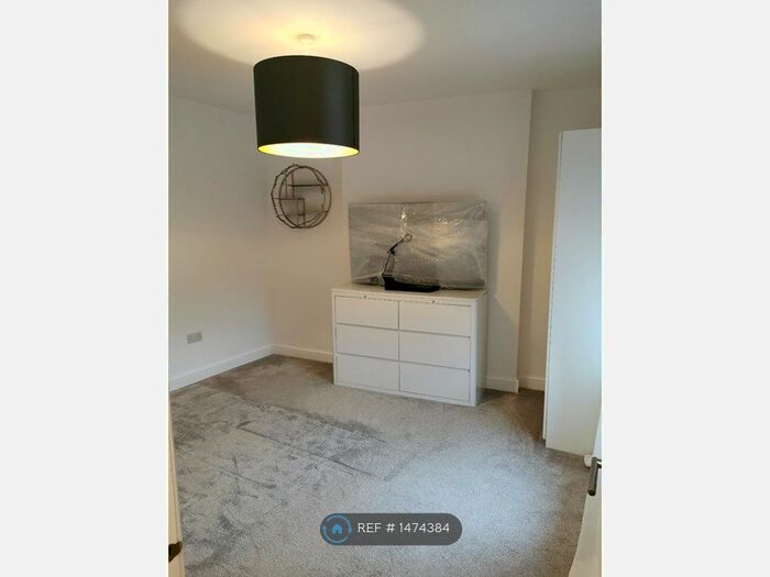 2 Bedroom Terraced House To Rent In Jennetts Crescent, Otley, LS21