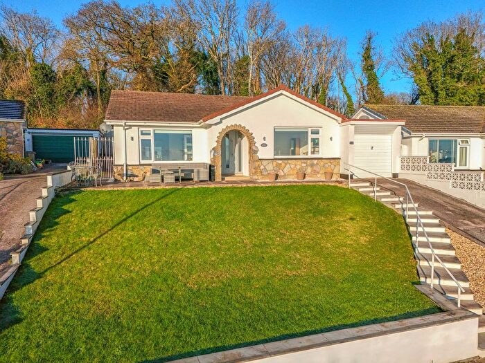 3 Bedroom Bungalow For Sale In Broadley Drive, Torquay, TQ2