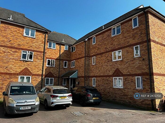 1 Bedroom Flat To Rent In Bignell Croft, Highwoods, Colchester, CO4