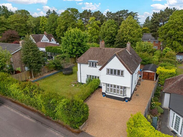 3 Bedroom Detached House For Sale In Eastfield Road, Royston, SG8