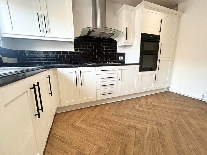 3 Bedroom Terraced House To Rent In Wallbrook Crescent, M38