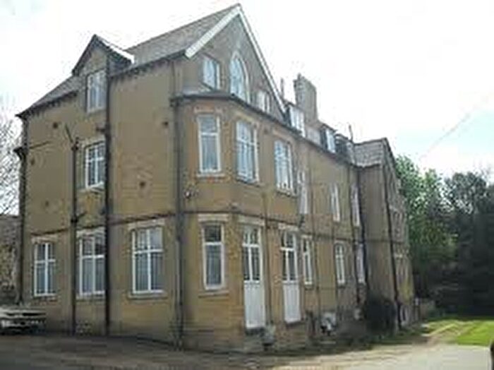 2 Bedroom Apartment To Rent In Kent Avenue, East Cowes, PO32