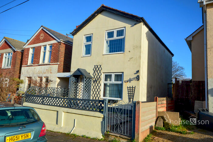 3 Bedroom Detached House To Rent In Cranmer Road, Winton, BH9