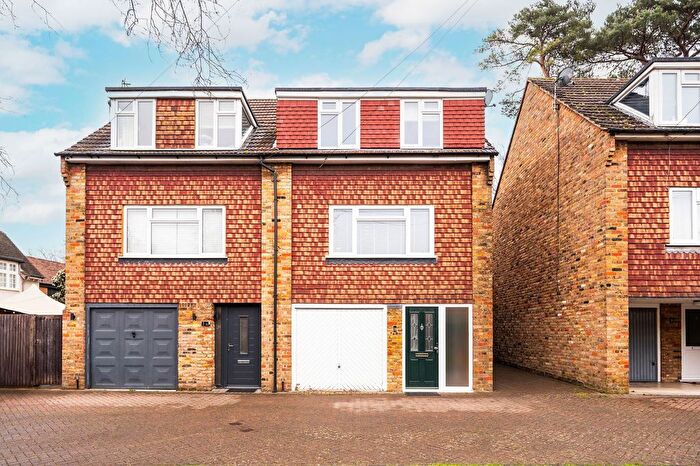 3 Bedroom Semi Detached House For Sale In The Street, Effingham, Surrey, KT24