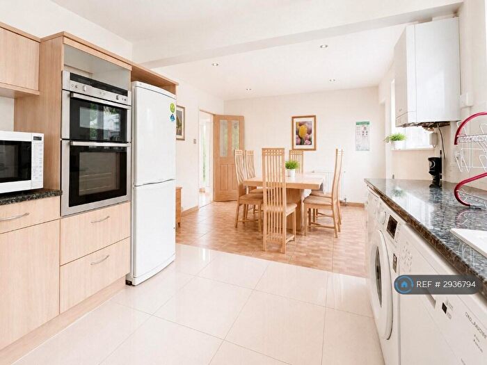 4 Bedroom Detached House To Rent In Hawthorn Gardens, Weston-Super-Mare, BS22