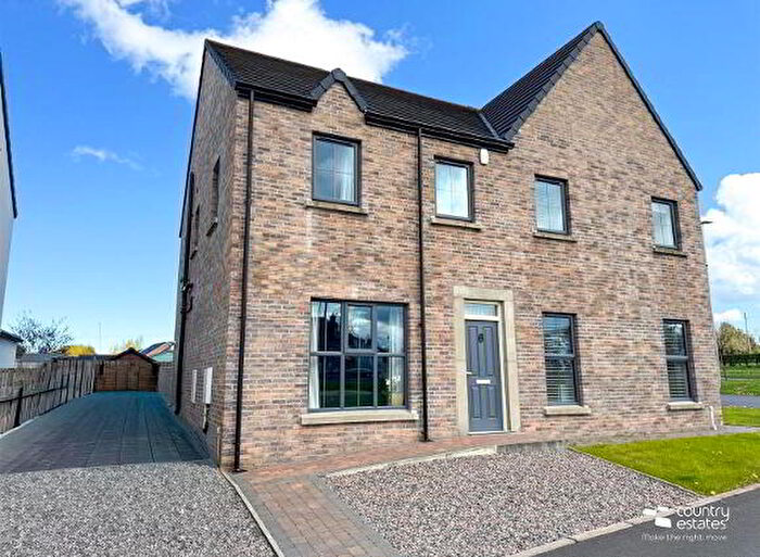 3 Bedroom Semi-Detached House For Sale In Hansons Hall Lane, Ballyclare, BT39