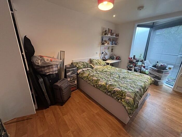 Studio To Rent In The Pavilion, St Michaels Lane, Headingley, Leeds, LS6