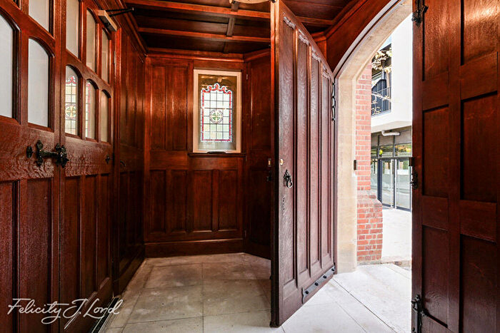 2 Bedroom Duplex For Sale In Ashmore Road, London, SE18