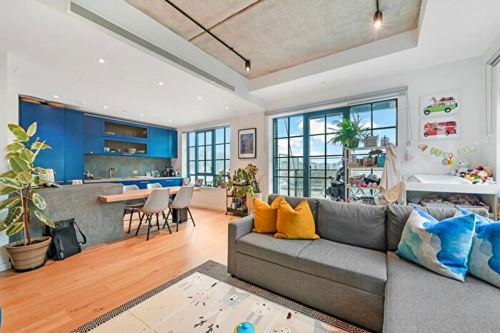 1 Bedroom Flat To Rent In Agar House, Goodluck Hope, London, E14