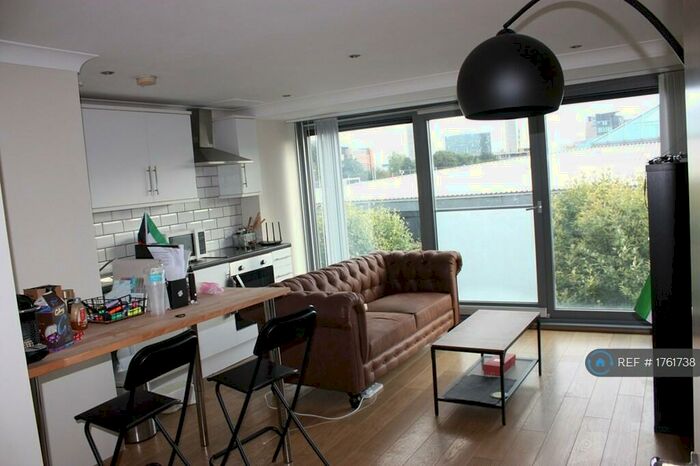 2 Bedroom Flat To Rent In Citispace South, Leeds, LS2