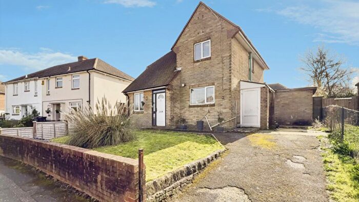 4 Bedroom Detached House For Sale In Gort Road, West Howe, Bournemouth, Dorset, BH11