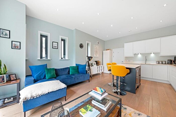 2 Bedroom Apartment To Rent In Church Road, Crystal Palace, London, SE19