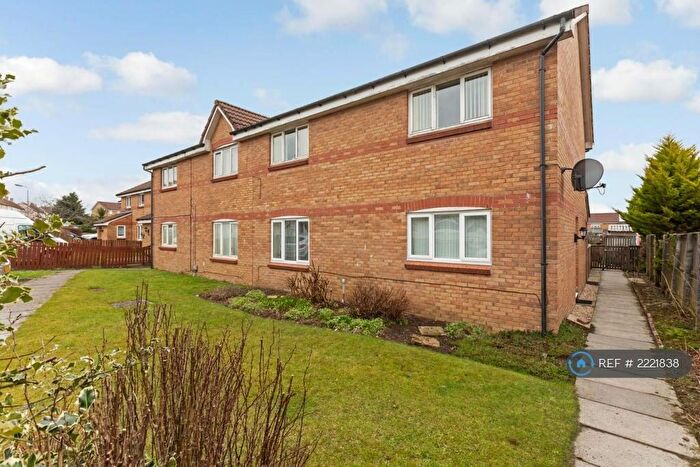 2 Bedroom Flat To Rent In Auchencar Drive, Kilmarnock, KA3