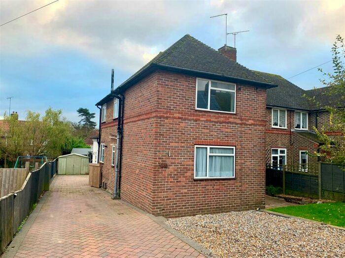 4 Bedroom Semi-Detached House To Rent In Woodview, Arundel, BN18