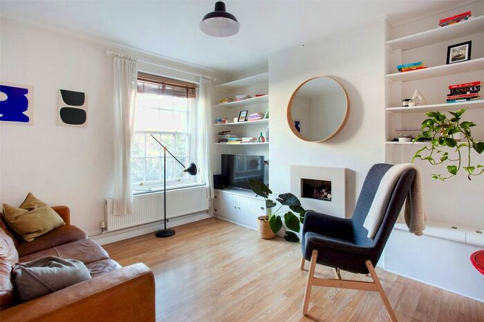 1 Bedroom Flat To Rent In Besford House, Pritchards Road, Broadway Market, London, E2