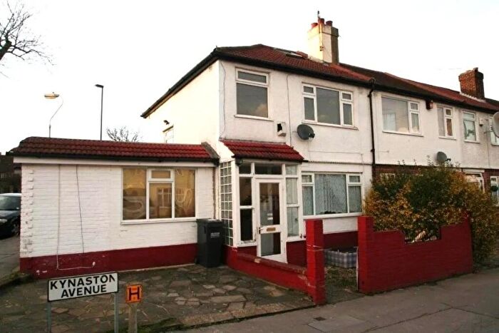 4 Bedroom End Of Terrace House For Sale In Kynaston Avenue, Thornton Heath, CR7