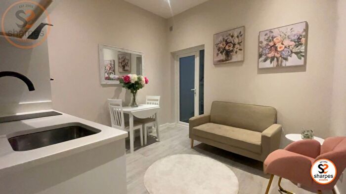1 Bedroom Flat To Rent In Haydons Road, Wimbledon, London, SW19