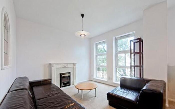 2 Bedroom Flat To Rent In Grange Road, London, SE1