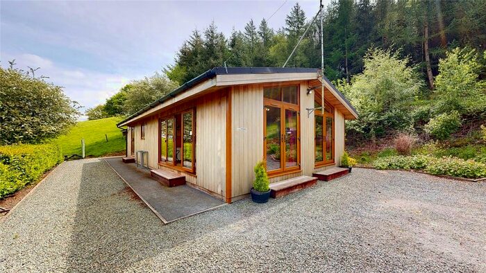 2 Bedroom Mobile/park Home For Sale In Plas Dyffryn Trannon Lodge Park, Trefeglwys, Caersws, Powys, SY17
