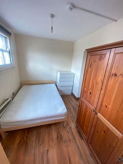 1 Bedroom Flat To Rent In Uxbridge Road, London, W12