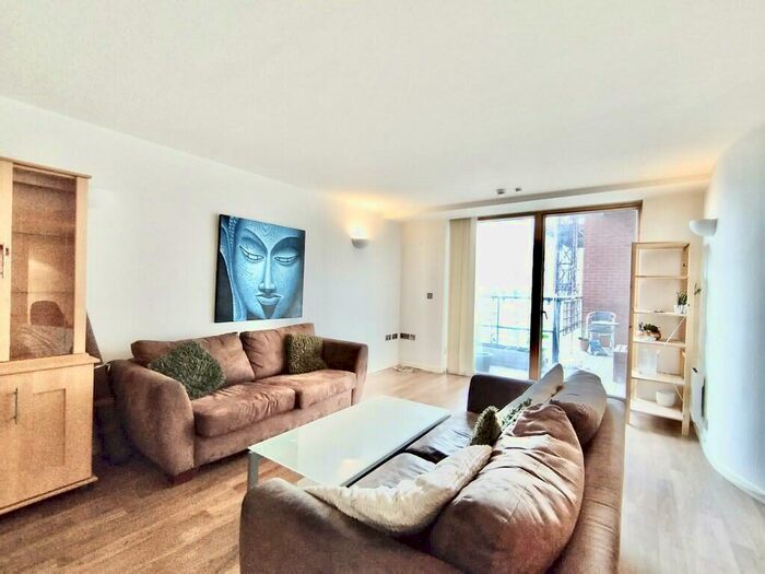 2 Bedroom Apartment To Rent In West Point, LS1