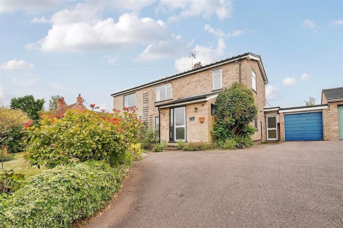 5 Bedroom Detached House For Sale In High Street, Riseley, Bedford, MK44