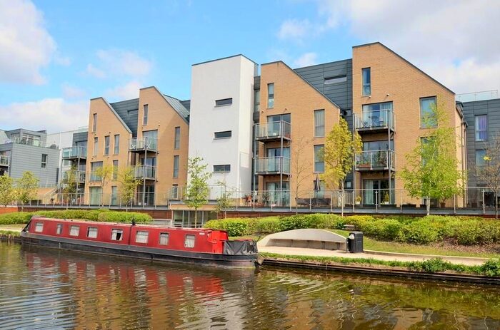 2 Bedroom Flat To Rent In Didcot House, Chantry Close, West Drayton, UB7