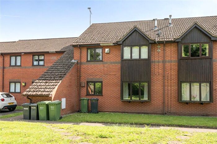 2 Bedroom Apartment For Sale In Greenhill Avenue, Kidderminster, Worcestershire, DY10