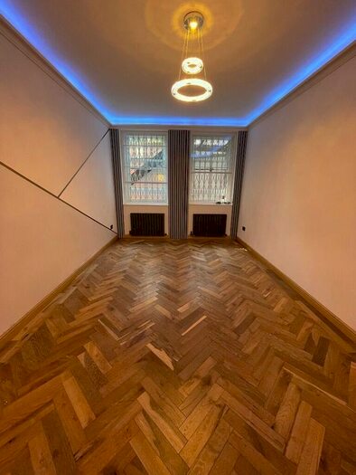 Studio To Rent In Campden Hill Road, London, W8