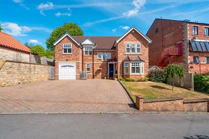 5 Bedroom Detached House For Sale In New Mill Lane, Clifford, LS23