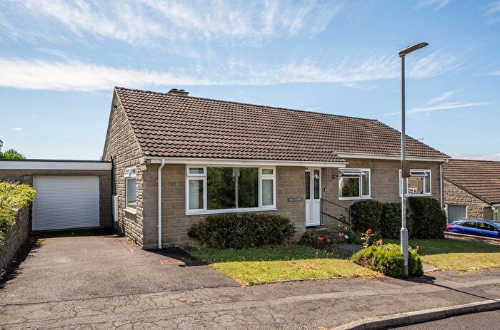 3 Bedroom Bungalow For Sale In Eastfield Road, Wincanton, BA9