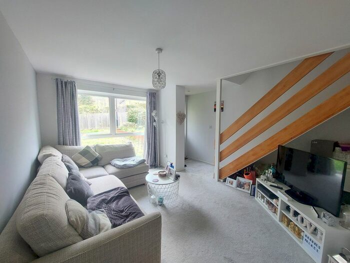 2 Bedroom Property To Rent In Turnstone Gardens, Southampton, SO16