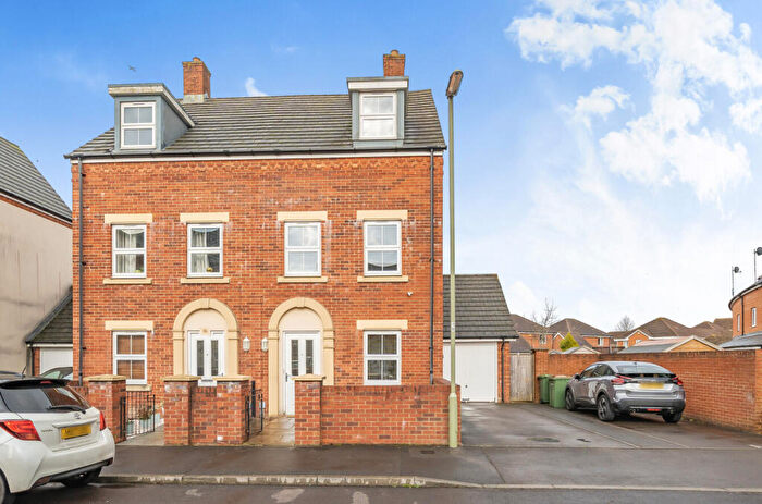 4 Bedroom Semi-Detached House For Sale In Tinning Way, Eastleigh, Hampshire, SO50
