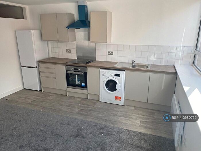 1 Bedroom Flat To Rent In Church Street, Mansfield, NG18