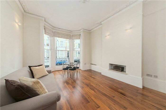1 Bedroom Apartment To Rent In Coleherne Road, Earl's Court, Kensington And Chelsea, London, SW10