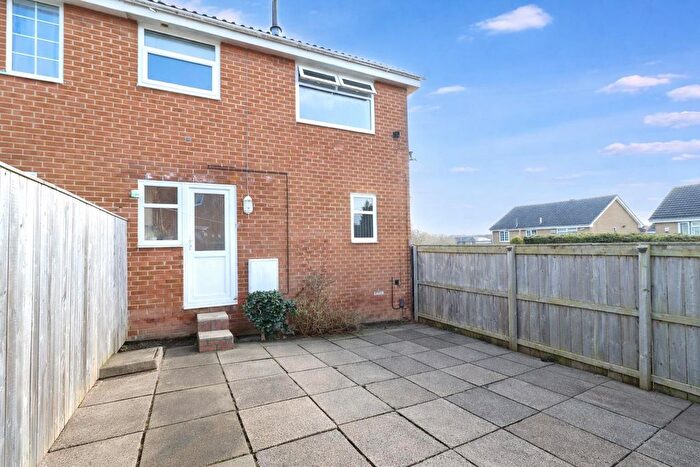 1 Bedroom Semi-Detached House For Sale In Brundall Close, Elm Tree, Stockton-On-Tees, TS19