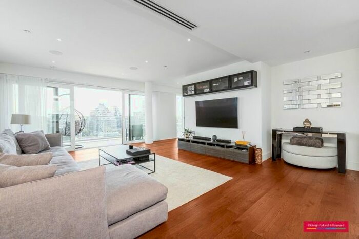 3 Bedroom Flat To Rent In Central Avenue, London, SW6