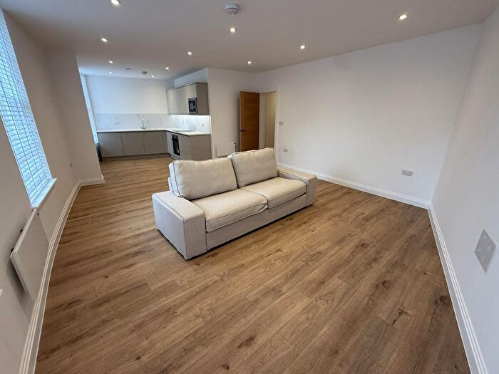 2 Bedroom Flat To Rent In Market Place, Reading, RG1