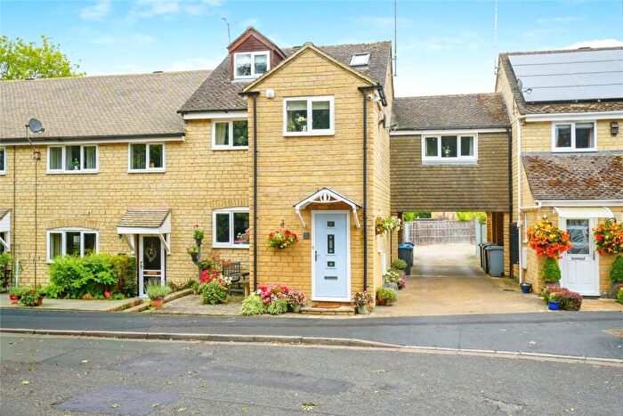4 Bedroom Terraced House For Sale In Church Meadow, Milton-under-Wychwood, OX7