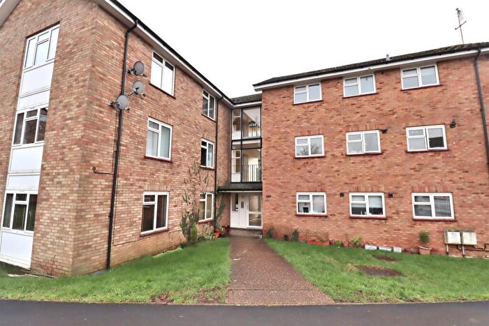 2 Bedroom Flat To Rent In Aubries, Walkern, SG2